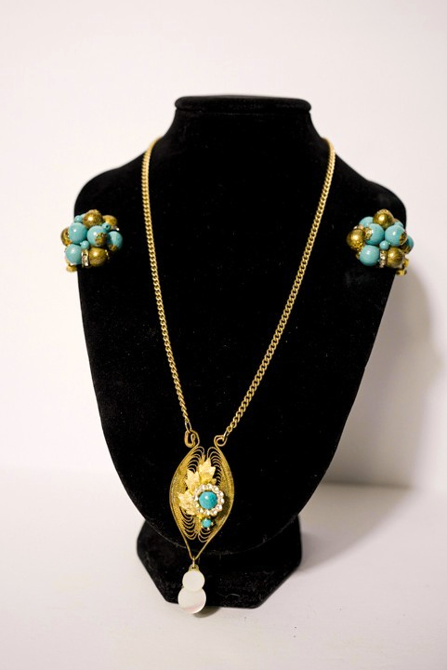 Vintage 1960s Boho Gold Tone Filigree Faux Turquoise Necklace & Cluster Clip Ear
